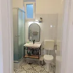 The Fig And Olive 아파트