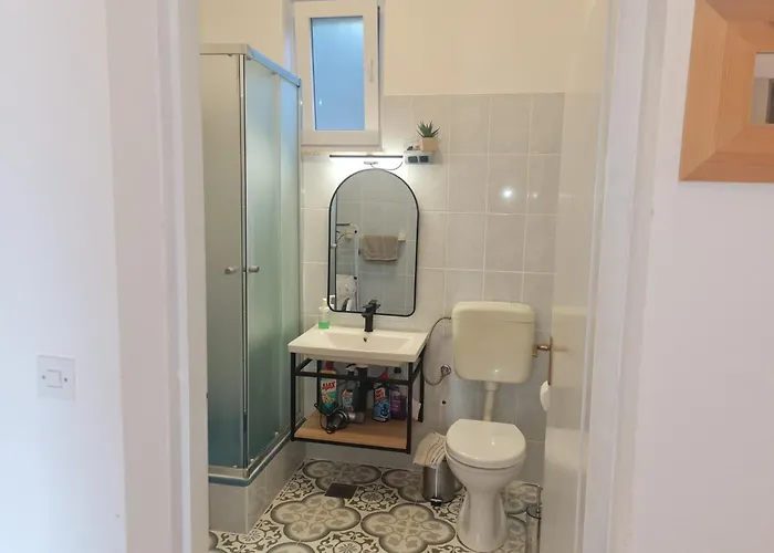 The Fig And Olive Apartment